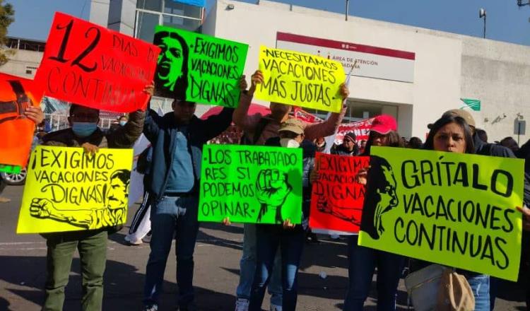 Sindicatos protestan afuera de San Lázaro para exigir 12 días continuos de vacaciones