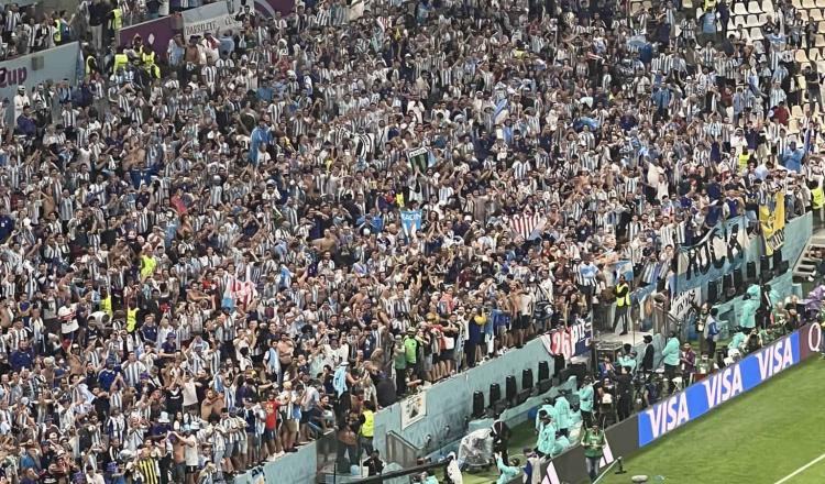 Afición argentina abarrota vuelos con destino a Qatar para la Final de la Copa del Mundo