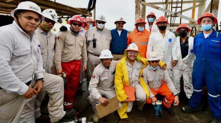 Supervisa Octavio Romero avance de proyectos en pozos Quesqui y Tupilco