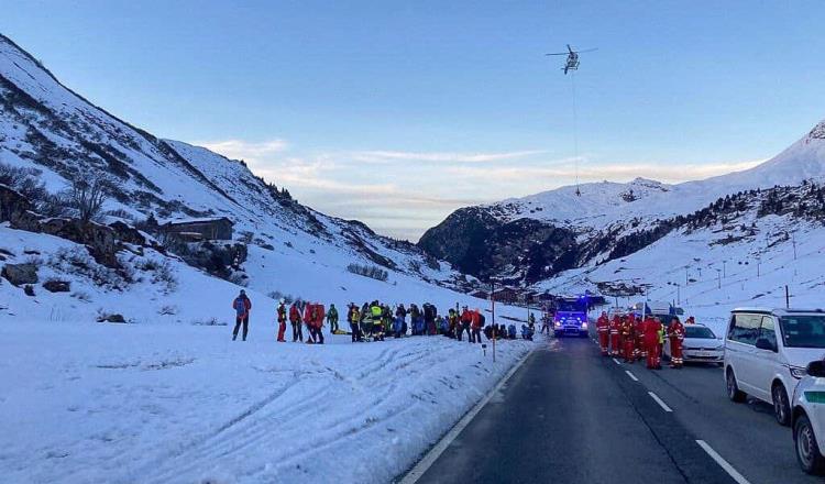 Se registra avalancha en Austria y sepulta a esquiadores