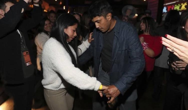 ¡Cumbia Sundance! Tenoch Huerta y Yalitza Aparicio bailan en Festival de cine