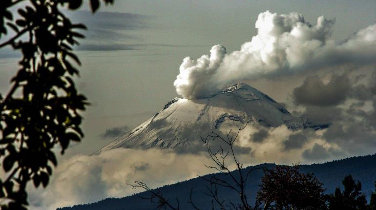 Emiten alerta por Volcán Popocatépetl, registró 94 exhalaciones las últimas 24 horas