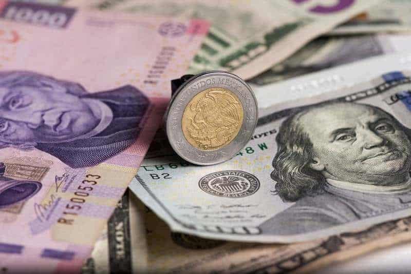 Superpeso estable nuevo récord frente al dólar 