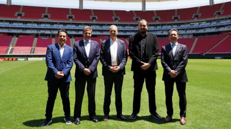 Delegación de FIFA visita el Estadio Akron para coordinar avances para el Mundial de 2026