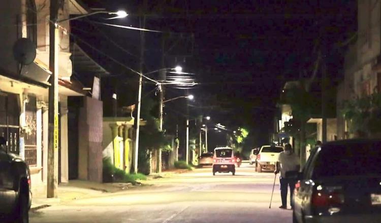 Entrega Osuna nuevas luminarias en 4 colonias de Centro