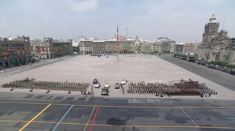 Votarán la próxima semana en el Senado propuesta para cambiarle de nombre al Zócalo