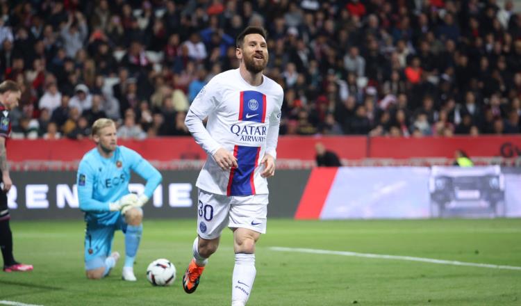 Con gol y asistencia de Messi, PSG gana 2-0 al Niza