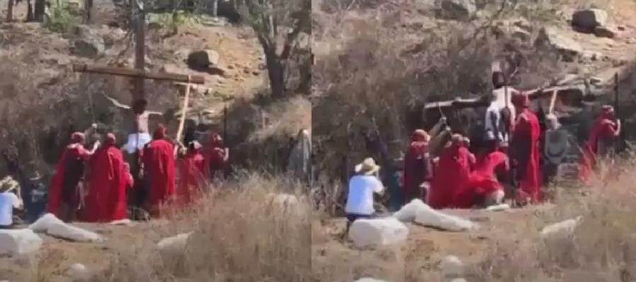 Actor cae de la cruz durante viacrucis de Colima; resulta herido