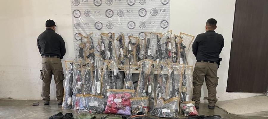 Aseguran armas largas, granadas y droga en Chiapas