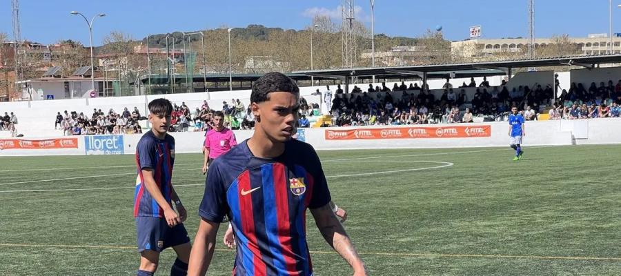 Debuta hijo de Ronaldinho con camiseta del Barcelona