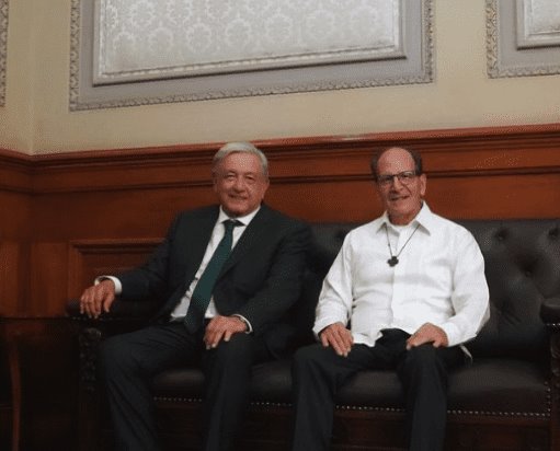 AMLO se reúne con el padre Solalinde para hablar sobre migración y justicia