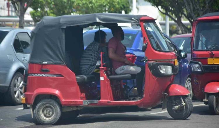 Se oponen ´pochis´ de Francisco Villa a ingreso de combis en la colonia