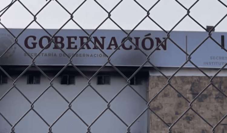 Agente de Migración detenida por incendio se ampara contra FGR