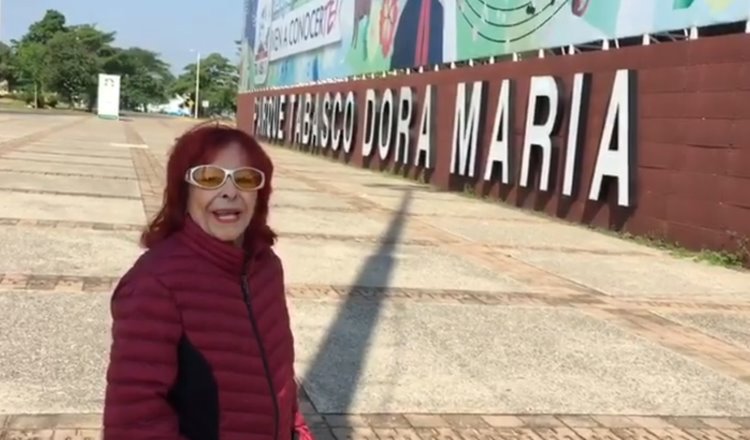 Dora María, "La Chaparrita de Oro", visita el Parque Tabasco