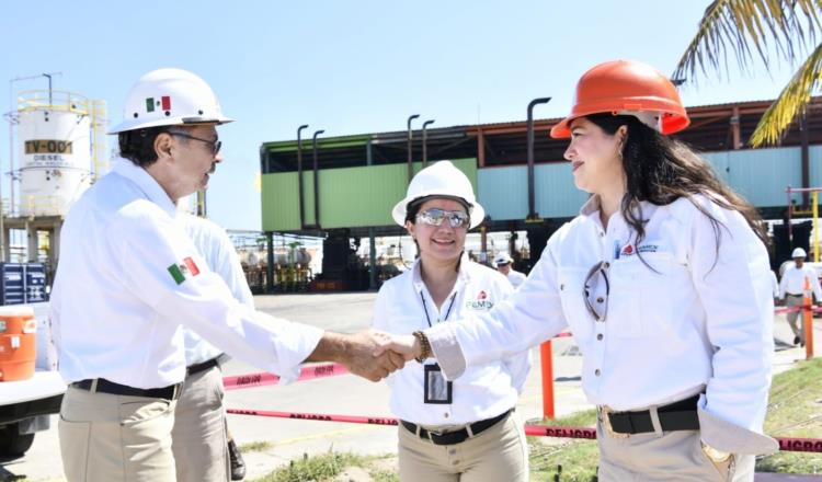 Supervisa director de Pemex trabajos de pozos petroleros en Cunduacán, Comalcalco y Cárdenas