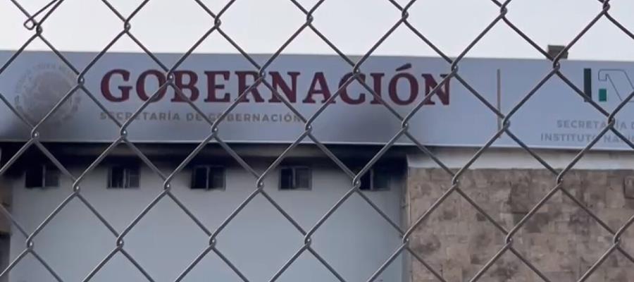 Agente de Migración detenida por incendio se ampara contra FGR