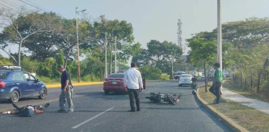 Atropellan a motociclista en la prolongación de Mina