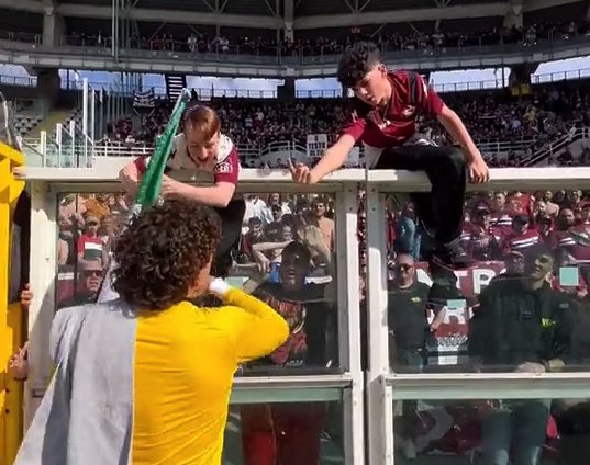 Ochoa con actuación sobresaliente en empate del Salernitana contra el Torino