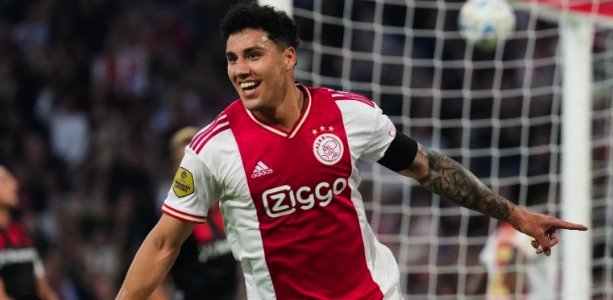 Ajax gana con gol del mexicano Jorge Sánchez y asistencia de Edson Álvarez