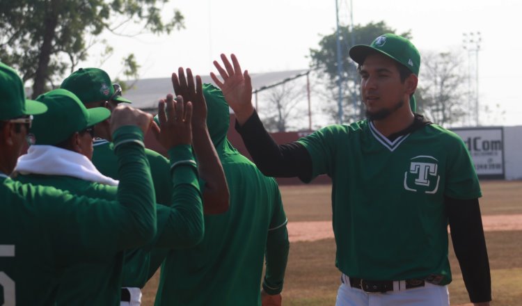 Con gran slam de Joseph Rosa, Olmecas vence a Piratas de Campeche