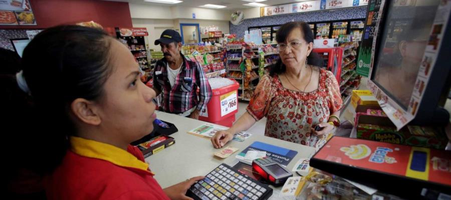 Estudiantes de la UJAT ya pueden pagar trámites y servicios universitarios en Oxxo