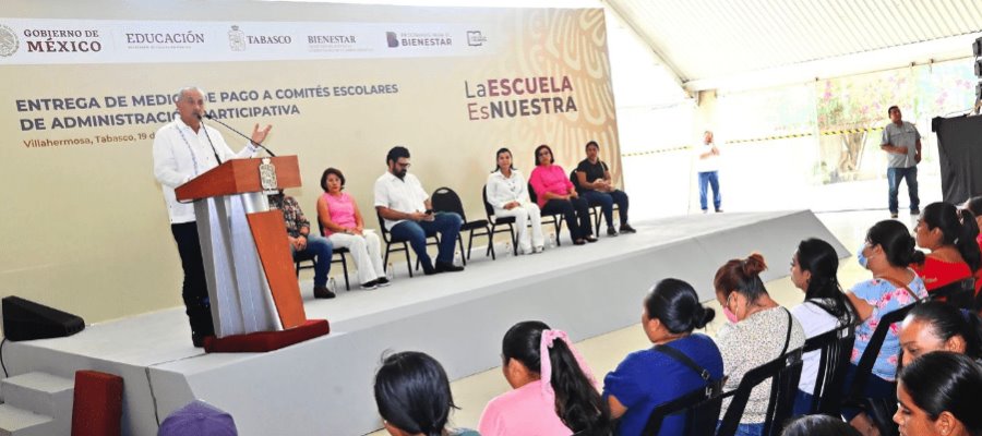 Pide Merino a Comités del programa "La Escuela es Nuestra", hacer buen uso de los recursos