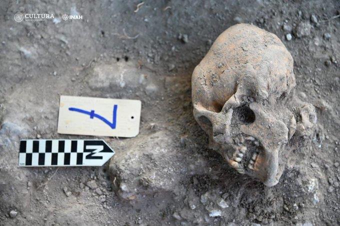Descubren entierros humanos en sitio maya Moral-Reforma de Balancán