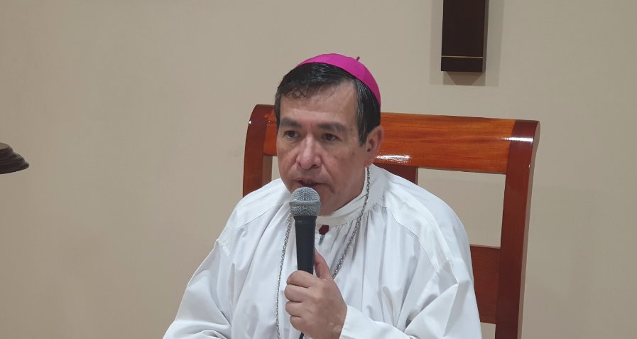 Oración y apoyo para sostenimiento de los tres seminarios de la Diócesis, llama Obispo