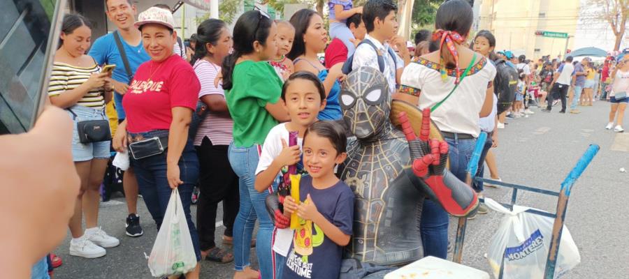 Llegan los Spider-Bolis a los Carros Alegóricos