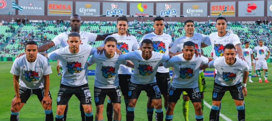 Santos se aleja de zona de reclasificación al perdón de último minuto con Querétaro 2-0