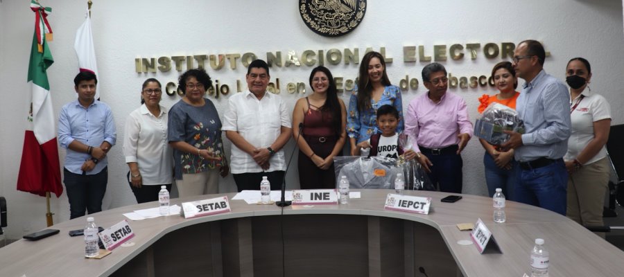 Seis niños representarán a Tabasco en Parlamento de Niños de México