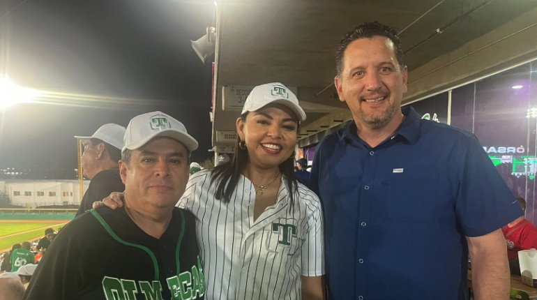 El ex liga mayorista Erubiel Durazo visitó el Estadio Centenario 27 de febrero: tiene una vista espectacular, dice