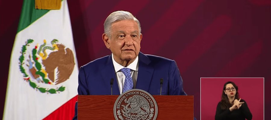 Ojalá se queden mucho tiempo dice AMLO a senadores de oposición que tomaron tribuna