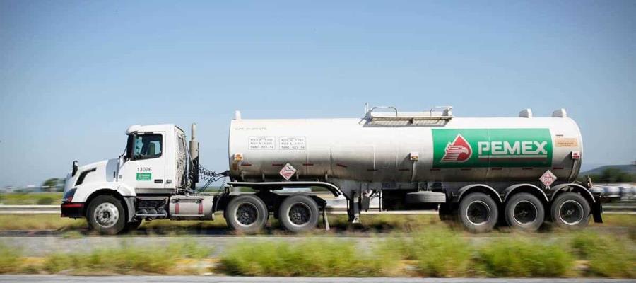 Caen ganancias de Pemex 54% en primer trimestre