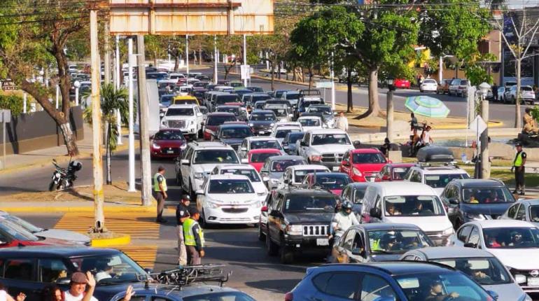 Analizar a fondo viabilidad del "hoy no circula" en Tabasco, promete Morena