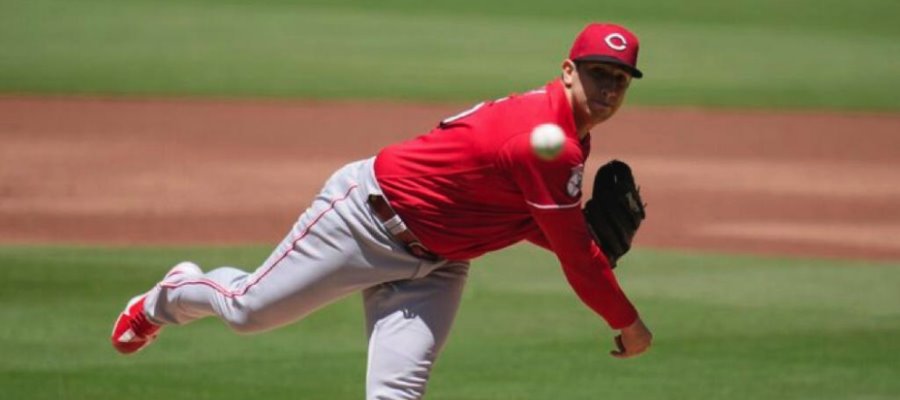 Rojos de Cincinnati pone en asignación a Luis Cessa; cambiaría de equipo