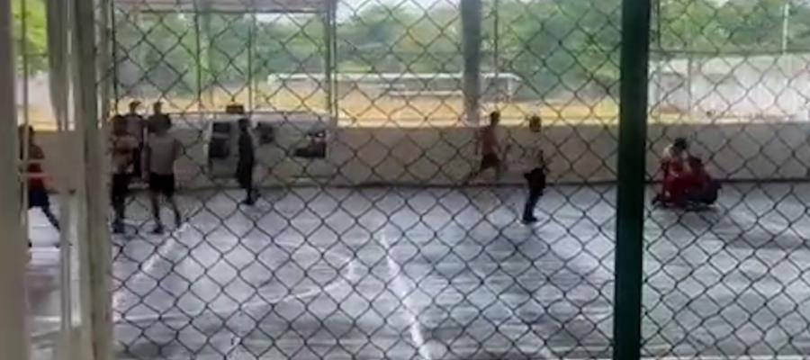 Pelean estudiantes del CECyTE durante partido de futbol