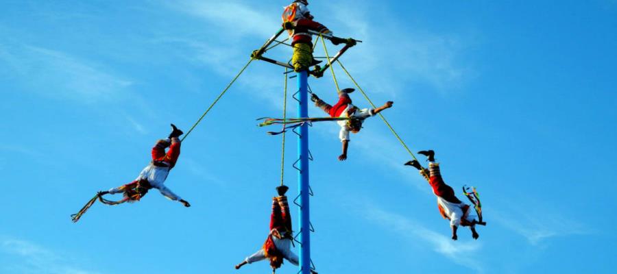 Voladores de Papantla, ritual ancestral generacional