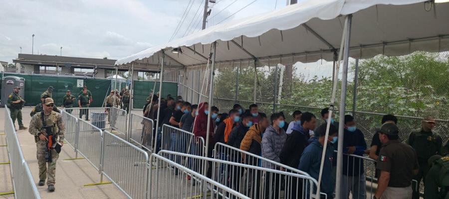 Migrantes que entren ilegalmente a EE. UU. serán devueltos a México, advierte gobierno de Biden