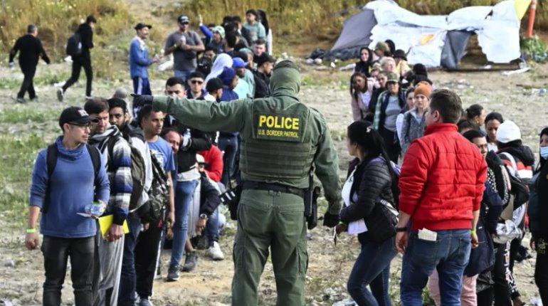 Muere menor hondureño en albergue de migrantes en EE.UU.