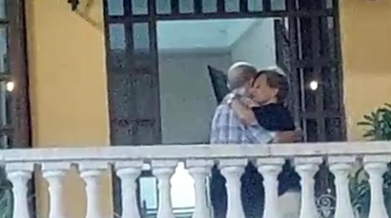 Demuestran su amor bailando al ritmo de la Santanera en Cárdenas