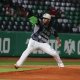 Olmecas blanquea a Pericos y empata a la serie en el Centenario de la mano de Jesse Castillo y Yoennis Yera