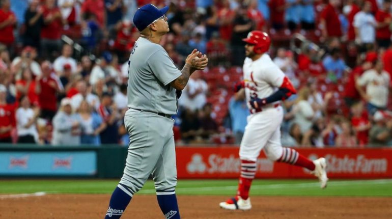 Julio Urías sufre su 4ta derrota con Dodgers al recibir 4 jonrones ante Cardenales