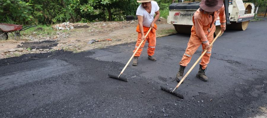 Reconstruye Ayuntamiento de Centro cuatro gazas viales