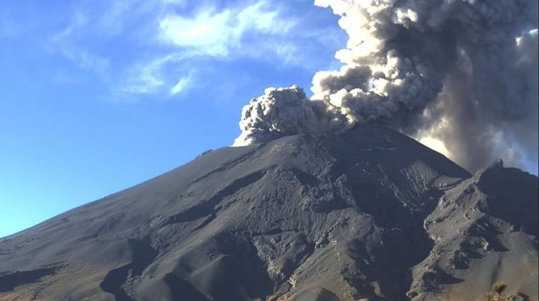 Rescatan a alpinista que pese a restricciones subió al volcán Popocatépetl 