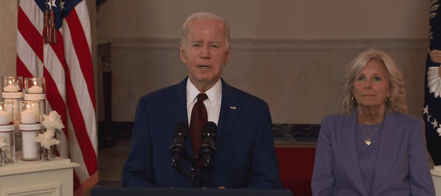 "Después de un año sigue siendo doloroso", Biden al recordar víctimas de la masacre en Uvalde