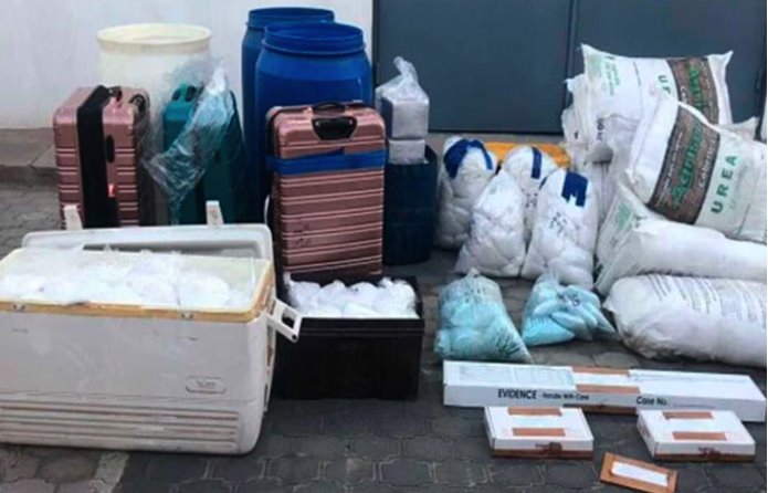 Decomisan más de 900 kilos de metanfetaminas en Baja California; hay 5 detenidos