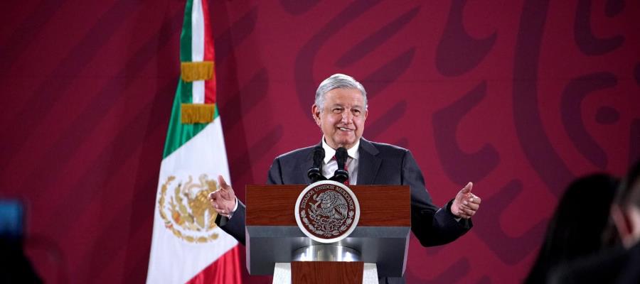 Dicta INE medidas cautelares contra AMLO por referirse a elección en Edomex y programas sociales