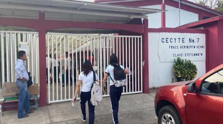 Tutores desisten a protesta en Cecyte 7, no logran ´quórum´