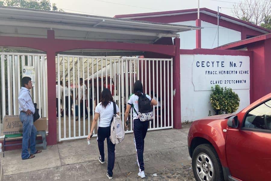 Tutores desisten a protesta en Cecyte 7, no logran ´quórum´